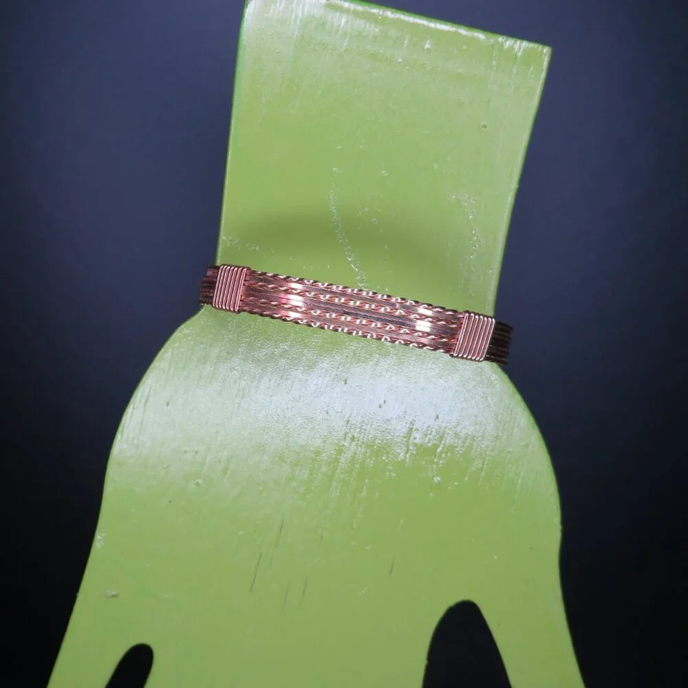 14K Gold Wire Bracelet - Picture 4 of 13